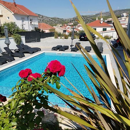 סגט ווראנייצה Villa Barbara & Zoran With Heated Swimming Pool מראה חיצוני תמונה