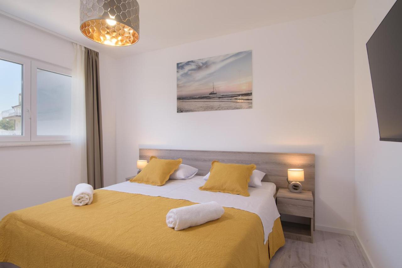 סגט ווראנייצה Villa Barbara & Zoran With Heated Swimming Pool מראה חיצוני תמונה