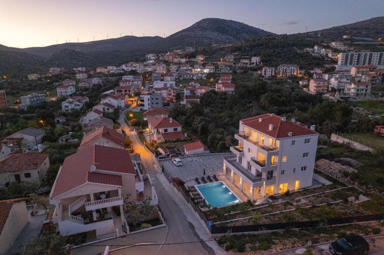 סגט ווראנייצה Villa Barbara & Zoran With Heated Swimming Pool מראה חיצוני תמונה