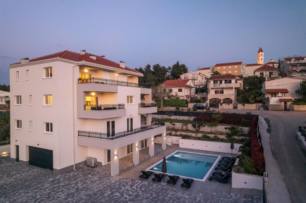 סגט ווראנייצה Villa Barbara & Zoran With Heated Swimming Pool מראה חיצוני תמונה