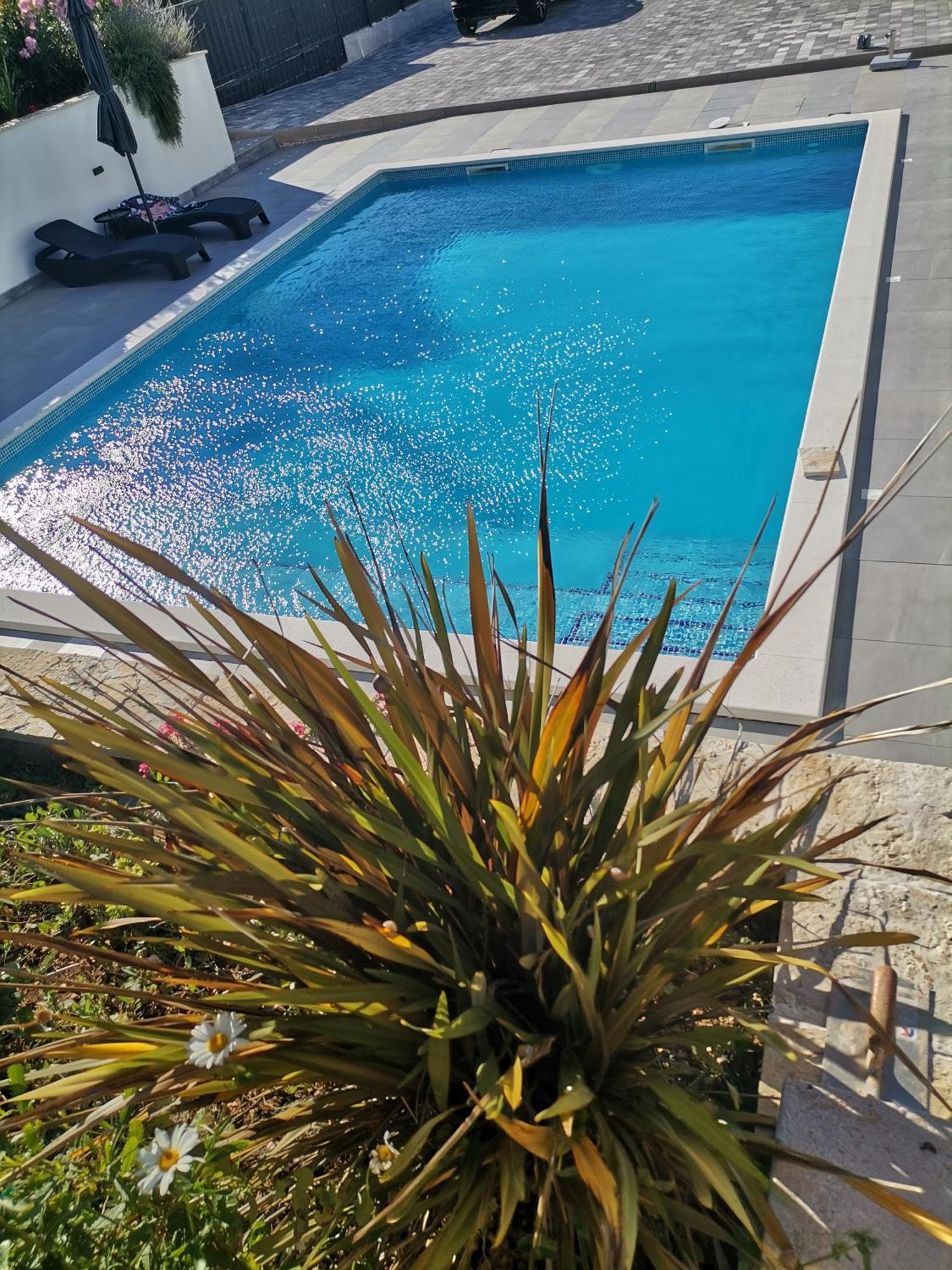 סגט ווראנייצה Villa Barbara & Zoran With Heated Swimming Pool מראה חיצוני תמונה